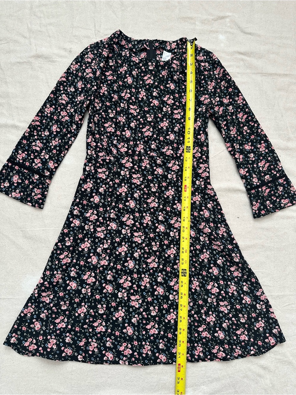 H&M Dainty Floral Ladder Trim 3/4 Bell Sleeve Dress Black Pink 4 - Picture 5 of 10